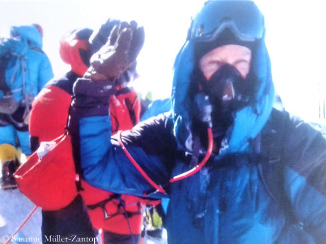 Сюзанна Мюллер-Зантоп (Susanne Müller-Zantop): 15 минут на вершине Эвереста