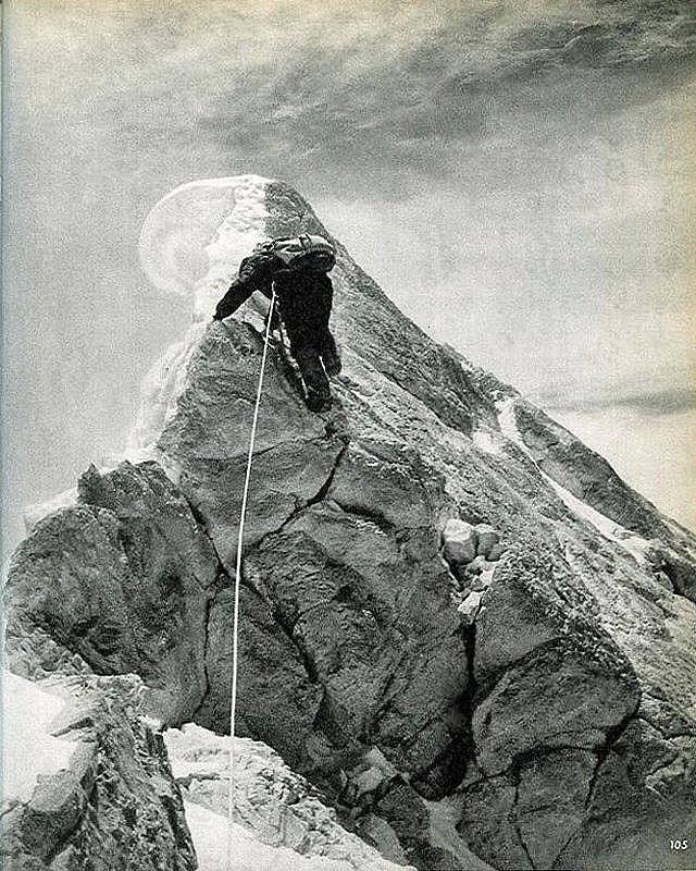 Гашербрум IV (Gasherbrum IV, 7925 м)