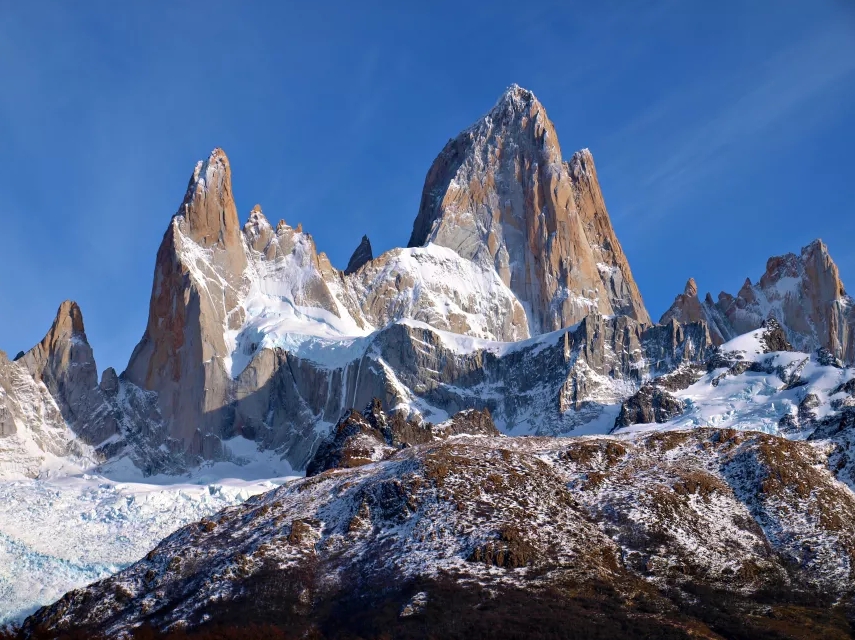 Фицрой (Cerro Fitzroy) внедалеке от Эль Чалтен в Патагонии. На границе Чили и Аргентины. Фото Todor Bozhinov