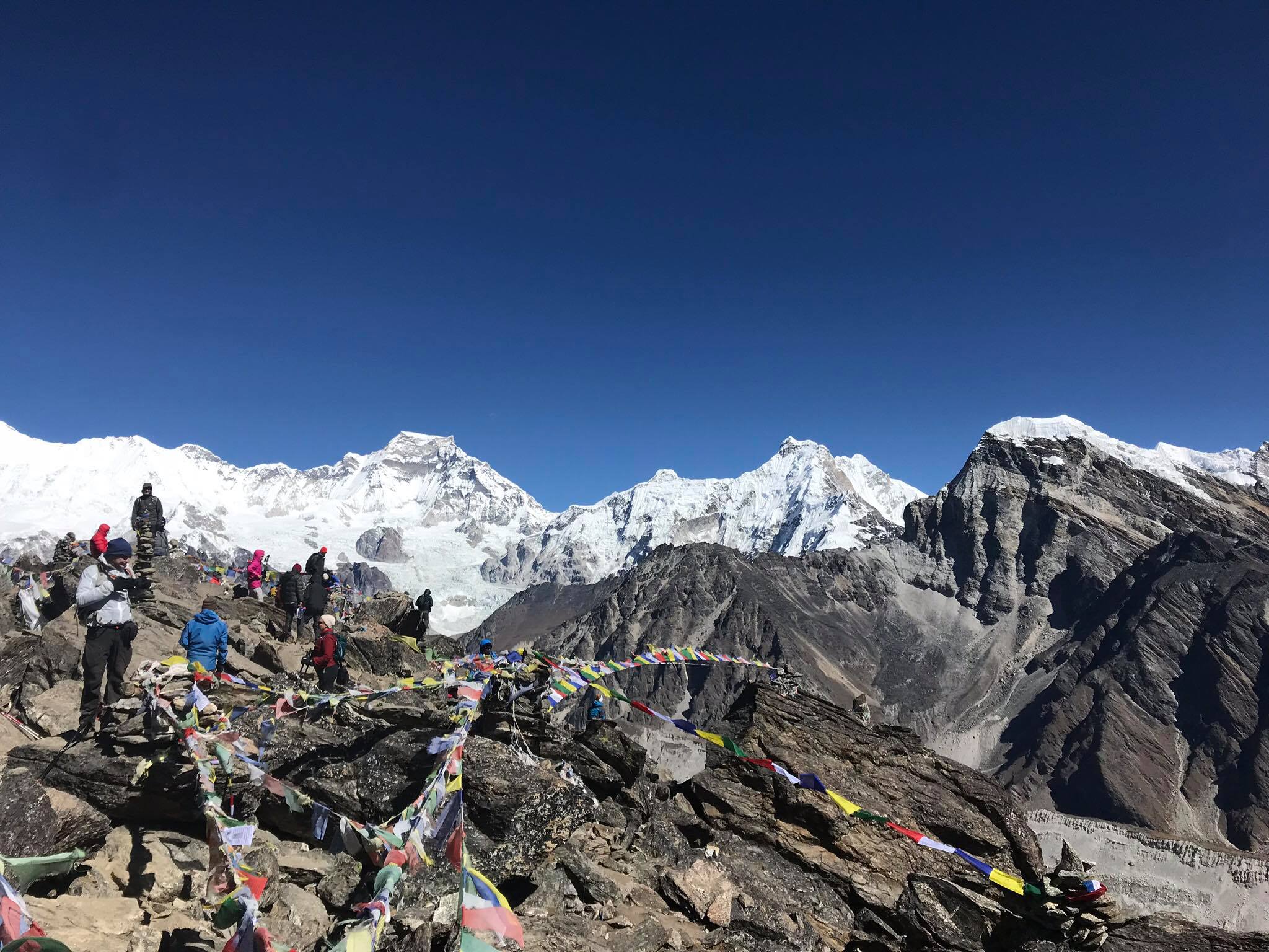 Вид на Нупла Кханг (Nupla Khang) высотой 6861 метров. Фото Garrett Madison