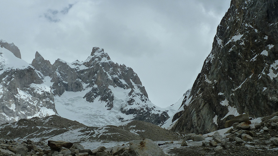 Новый маршрут Water World на ранее не покорённый пик Кирис (Kiris Peak ) высотой 5428 метра, Пакистан. Фото Maurizio Giordani