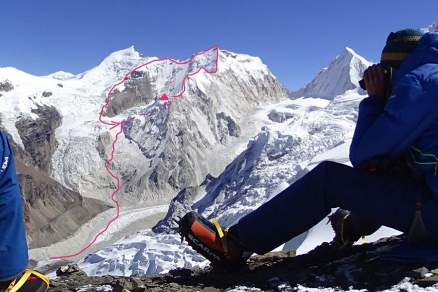новый маршрут на вершину непальской горы Химжунг (Himjung). Фото Vitus Auer
