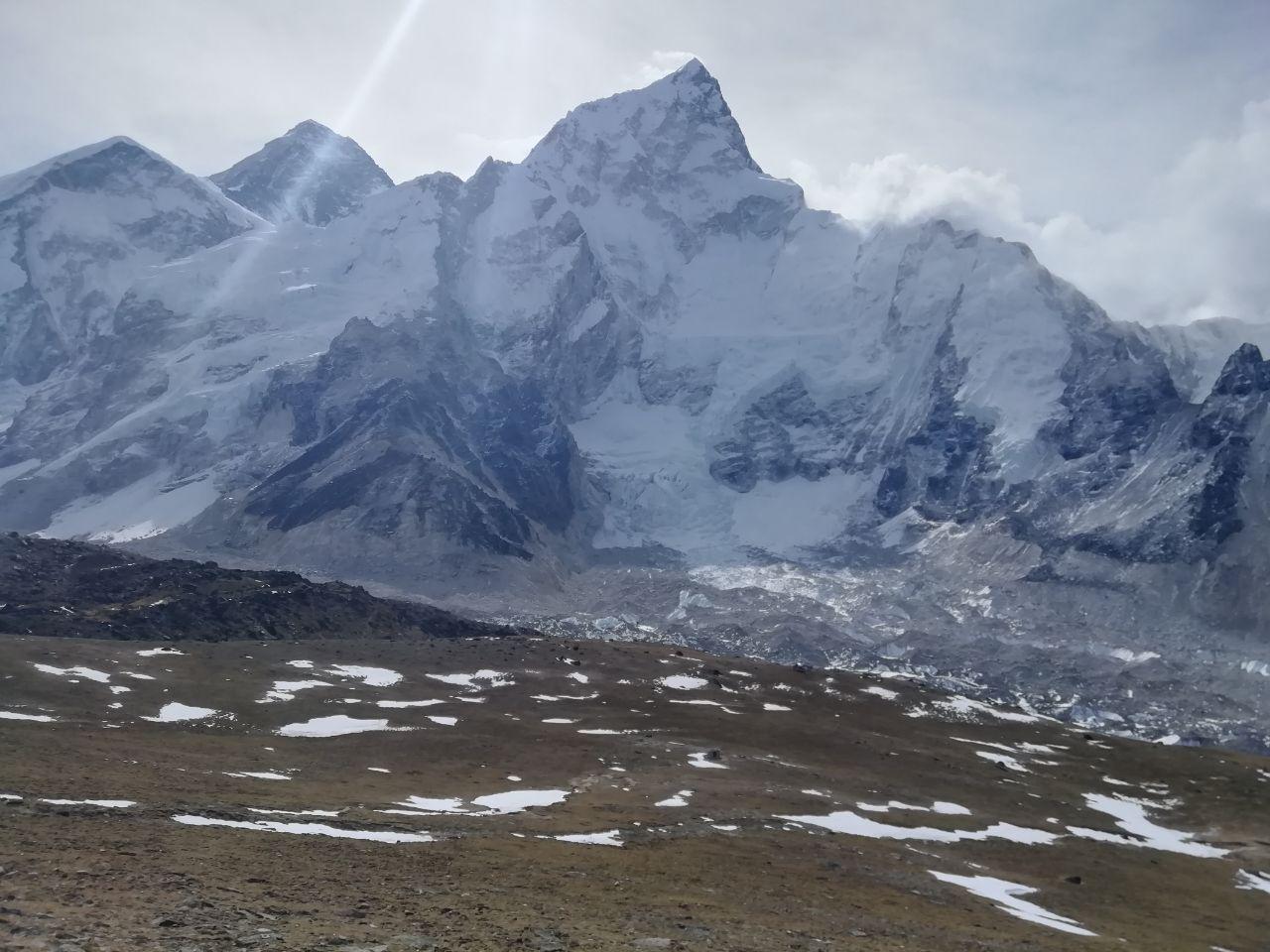 Еверест другий зліва. Фото Віталій Дячук