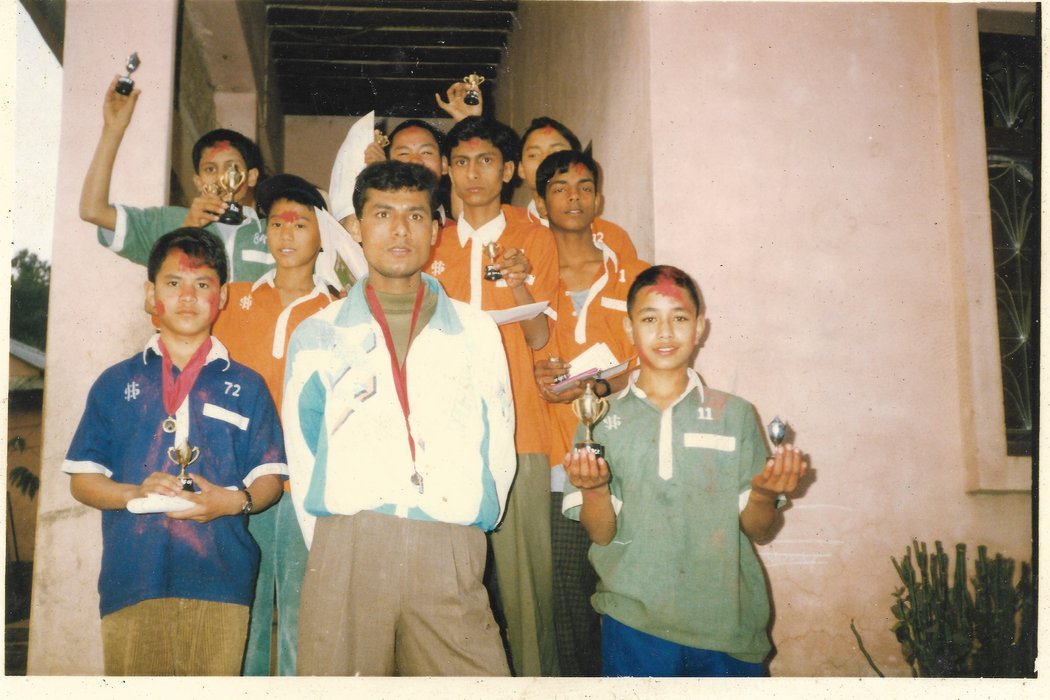 Нирмал Пуржа (Nirmal Purja) - школьник в Непале
