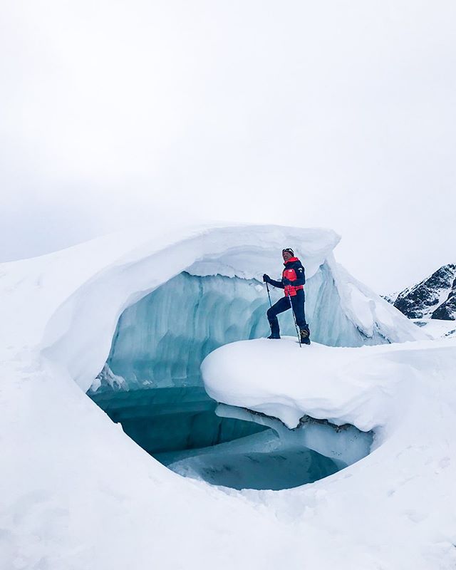 Треккнг по главному леднику Гашербрумов. Фото Симоне Моро (Simone Moro) и Тамара Лунгер (Tamara Lunger)