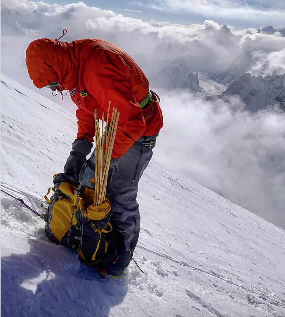 Денис Урубко на 7000 метрах на Броуд-Пик