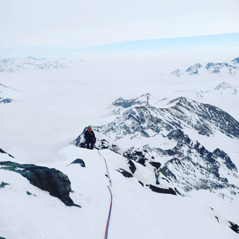 Никита Балабанов и Александр Якунин открывают новый маршрут на высочайшую вершину Австрии - гору Гросглоккнер. Фото Никита Балабанов и Александр Якунин