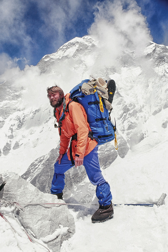Джон Роскелли (John Roskelley) во время восхождения на Гауришанкар (Gaurishankar, 7134 м) в Гималаях в 1979 году
