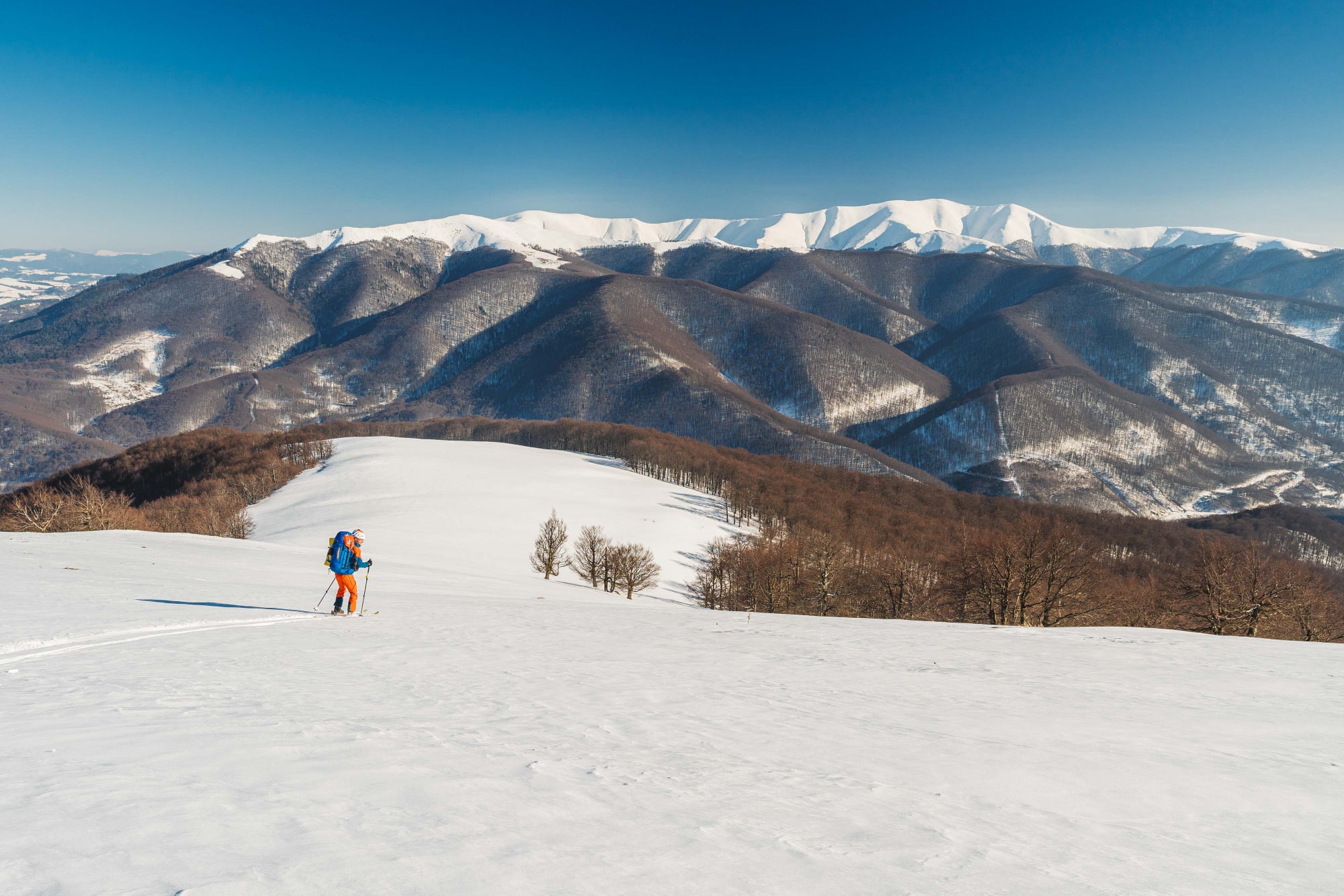 перше в історії зимове лижне соло-проходження повної дуги Українських Карпат. Фото Ігор Магновський