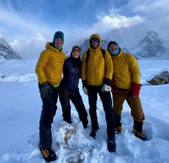 После зимней экспедиции на K2, О
