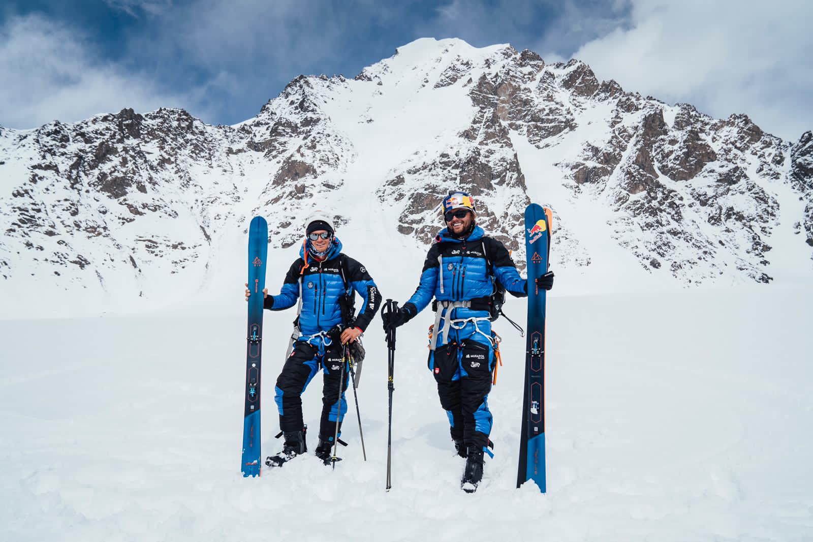Анджей Баргель (Andrzej Bargiel) и Йендрек Барановски (Jędrek Baranowski) в экспедиции к  Яваш Сар II (Yawash Sar II) высотой, 6178 метров. Фото Jakub Gzela / Bartłomiej Pawlikowski
