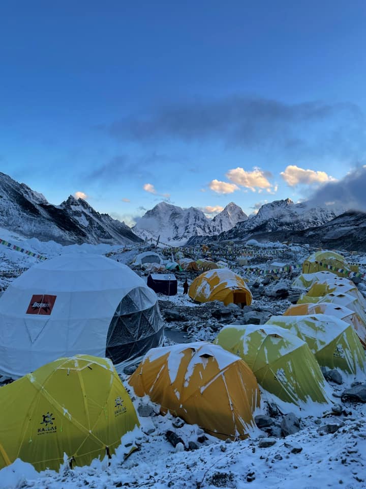 Базовый лагерь Эвереста. Фото Тарас Поздний, май 2021