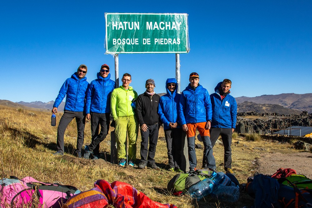 Команда словенских альпинистов в Перу
