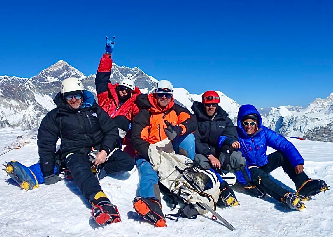 18 ноября на вершину поднялась команда украинского альпиниста Владимира Хитрикова (г. Днепр) 