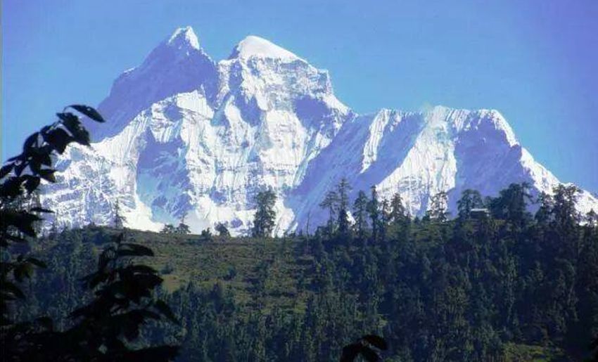 Гауришанкар (Gaurishankar) высотой 7134 метров. Фото Caingram