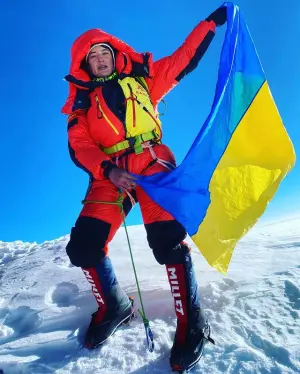 Фото дня: прапор України на вершині Евересту