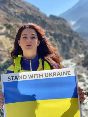 Украинка Антонина Самойлова на вершине Эвереста!
