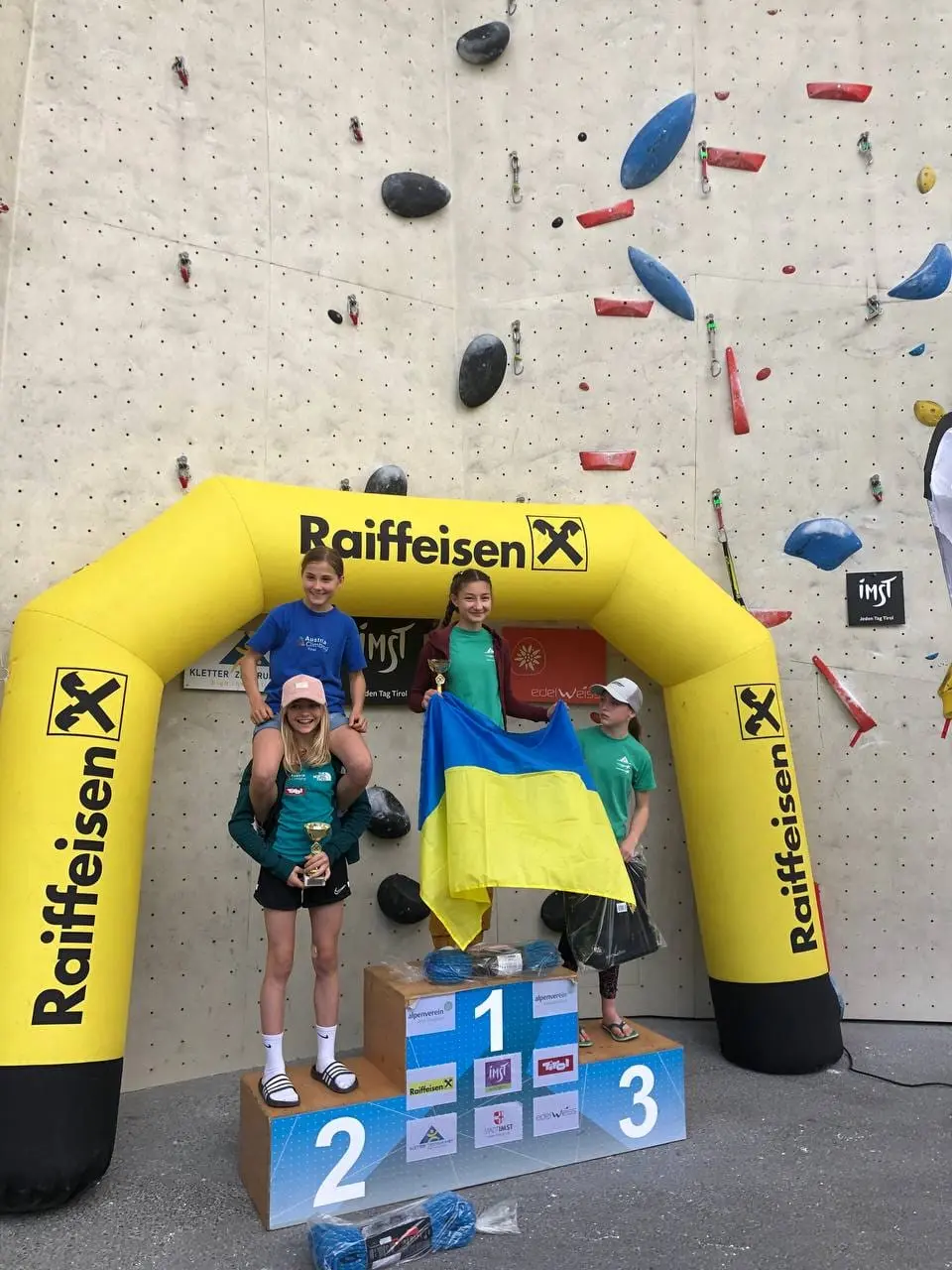  юнацькі змагання зі скелелазіння “Color Fest” в Імст, Австрія. Фото Федерація альпінізму і скелелазіння України 