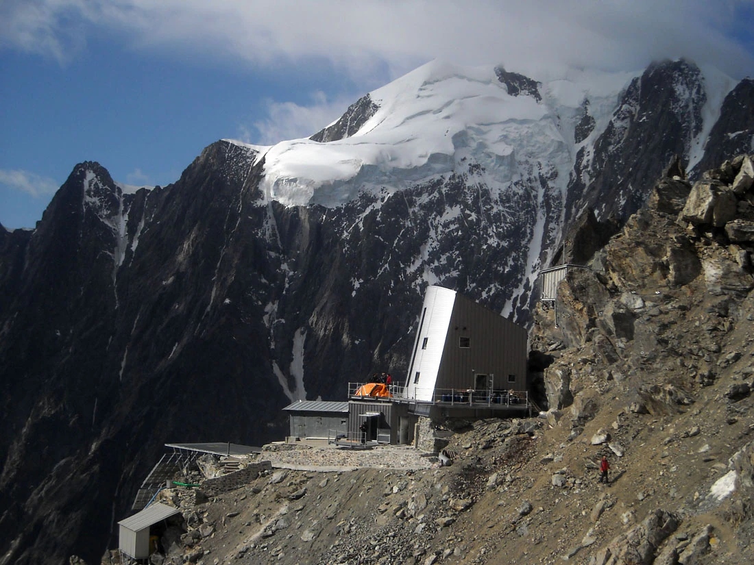 гірський притулок Гонелла (rifugio Gonella, на висоті 3071 метрів). Фото Cai Torino