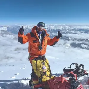 Вперше в історії альпінізму двічі пройдено 14 восьмитисячників світу: непалець Сану Шерпа встановив світове досягнення!