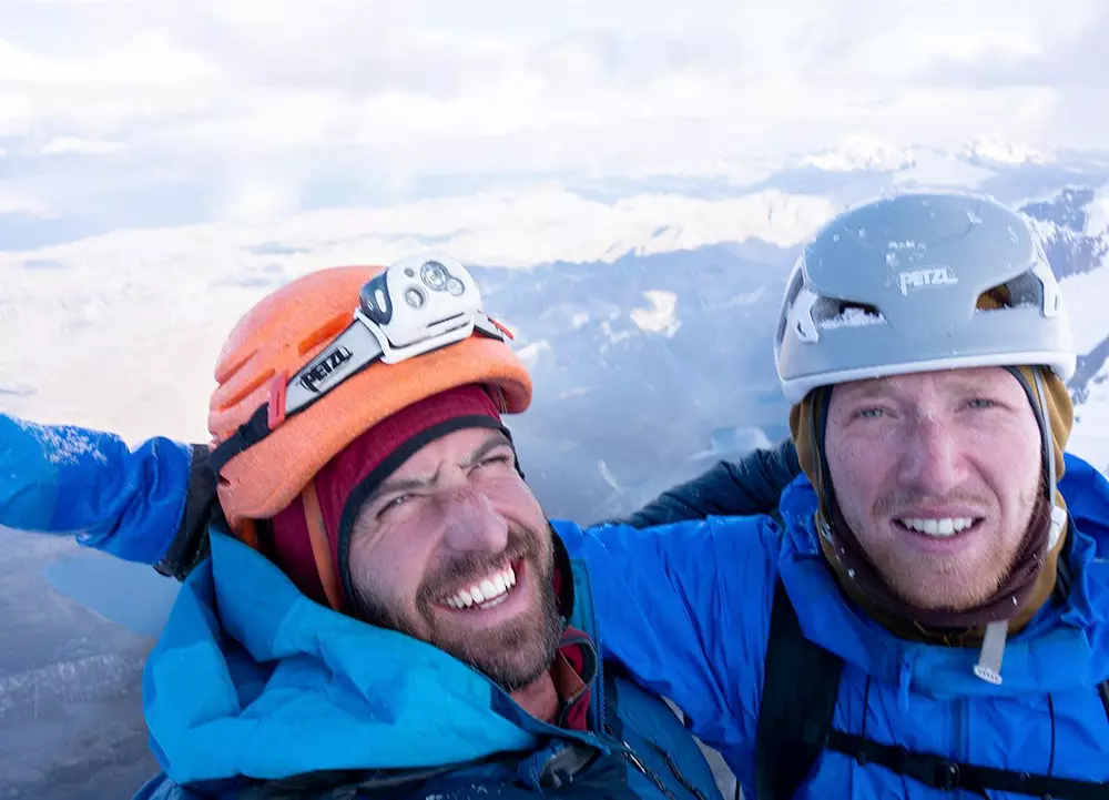 Алік Берг (Alik Berg) та Квентін Робертс (Quentin Roberts) на вершині Невадо Джирішанка (Nevado Jirishanca) в Перу. Фото  Quentin Roberts