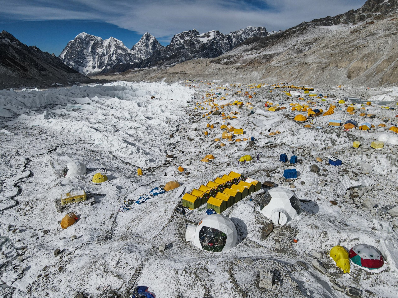 Базовий табір Евересту. Фото Manish Maharjan / 14 Peaks Expedition