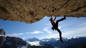 Фільми про скелелазіння та альпінізм, які варто переглянути цієї осені