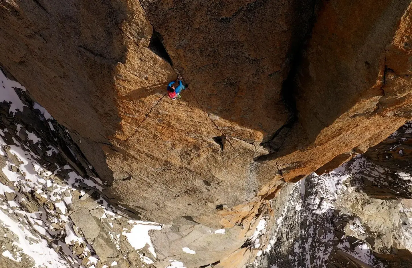 Філіп Бабіч (Filip Babicz) на маршруті сходження на Гранд Капуцин (Grand Capucin, 3838 метрів). Фото Vittorio Maggioni