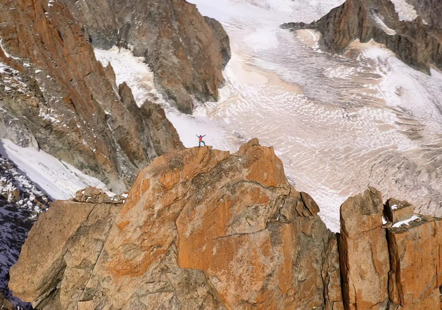 Філіп Бабіч (Filip Babicz) на маршруті сходження на Гранд Капуцин (Grand Capucin, 3838 метрів). Фото Vittorio Maggioni