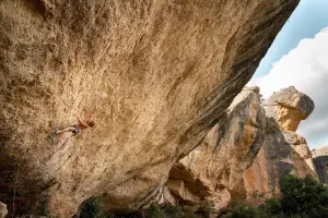 Александр Мегос відкриває новий, один з найскладніших скелелазних маршрутів світу: 