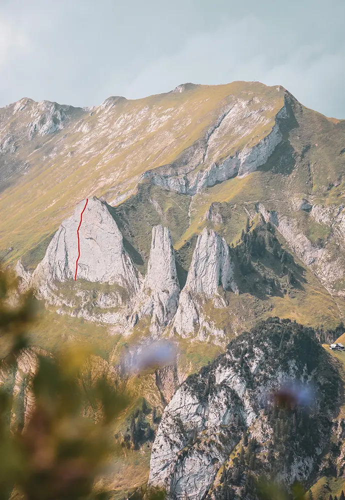маршрут "Bodhichitta" на вершину скали Westliche Dreifaltigkeit у швейцарському гірському масиві Альпштайн. Фото Roman Berner
