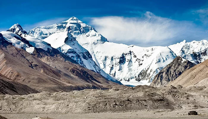 Еверест. Вид зі сторони Тибету