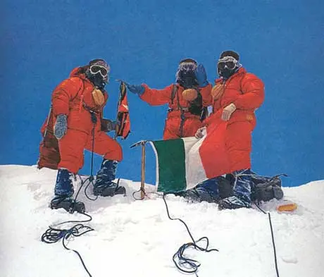Італійці на Евересті, 1973 рік