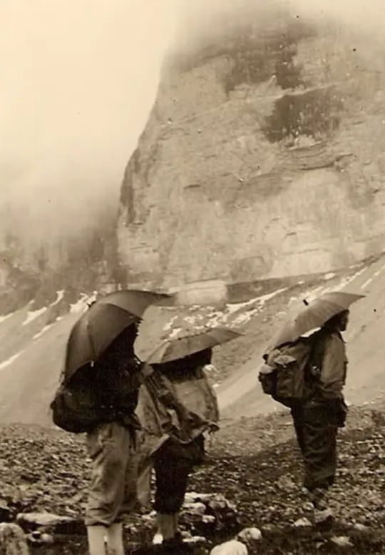 Доломіти 1951 Блюз дощу на Тре Чіме ді Лаворедо. Фото Wege & Weggekampfen