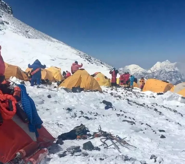 Гора Еверест, табір 4. Фото: Screenshot/Lisaclimbs