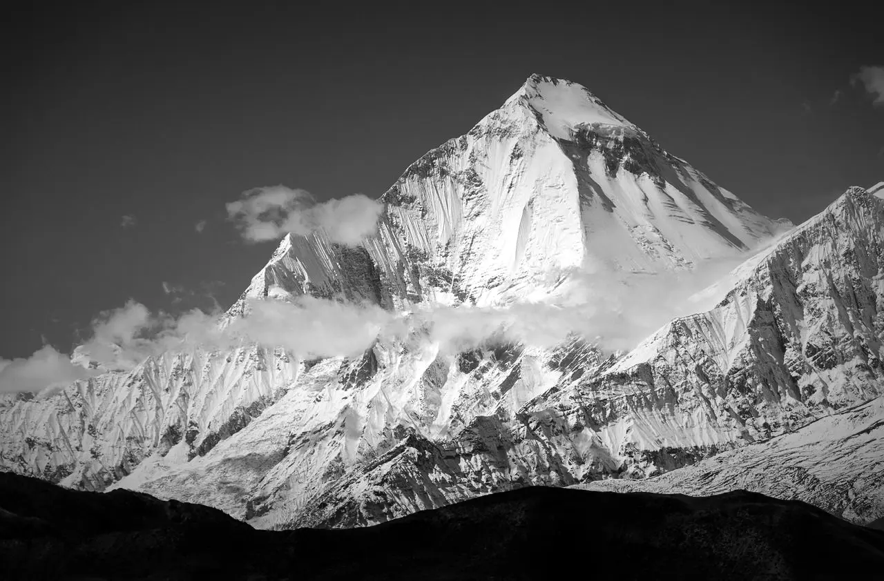 Дхаулагірі (Dhaulagiri, 8167 м)- сьома за висотою гора світу. фото: Solundir / Wikipedia