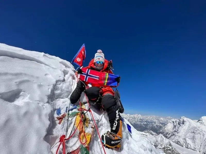 Крістін Харіла (Kristin Harila) на вершині Канченджанга (Kangchenjunga, 8586 м)