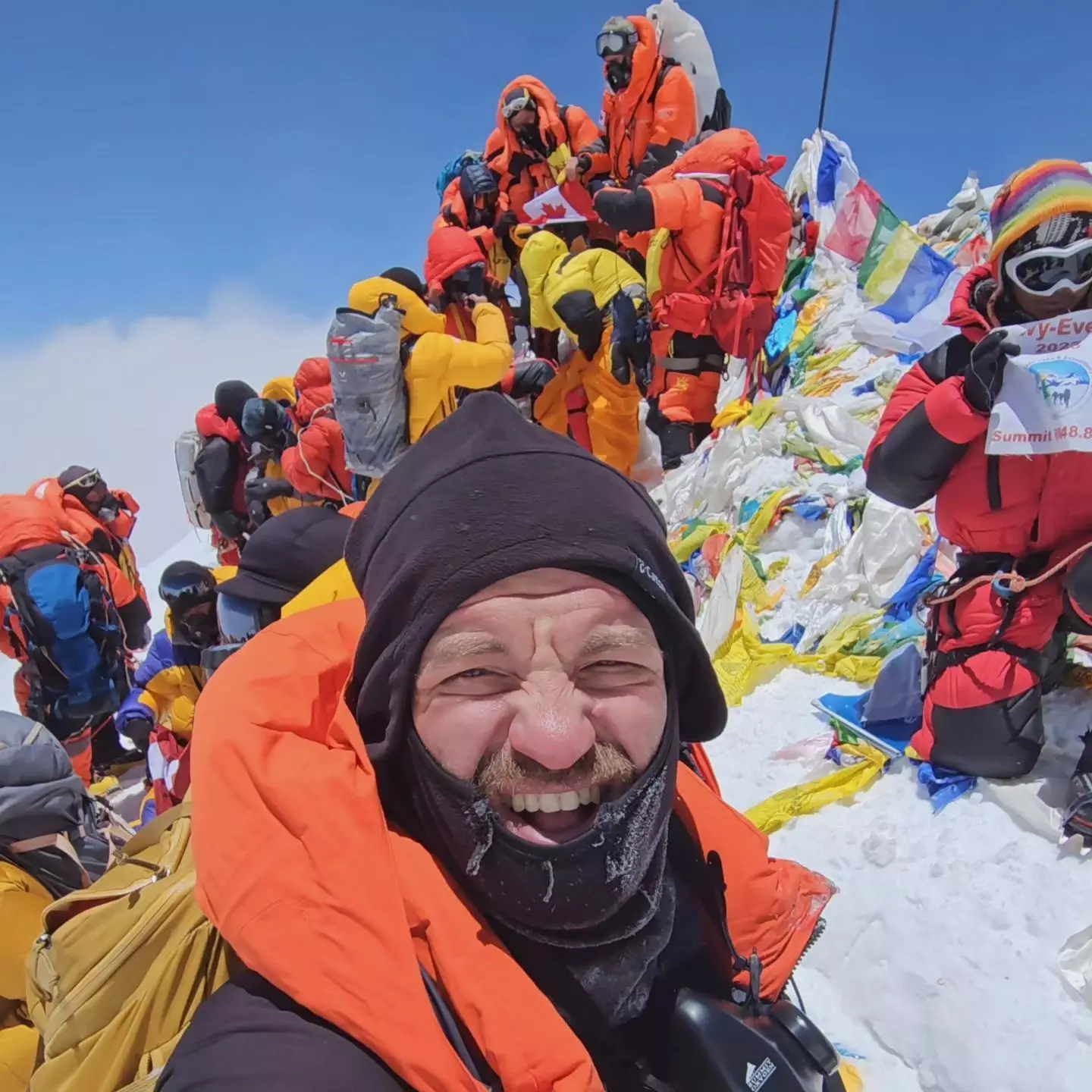 Олег Іванченко на вершині Евересту. Фото Олег Іванченко