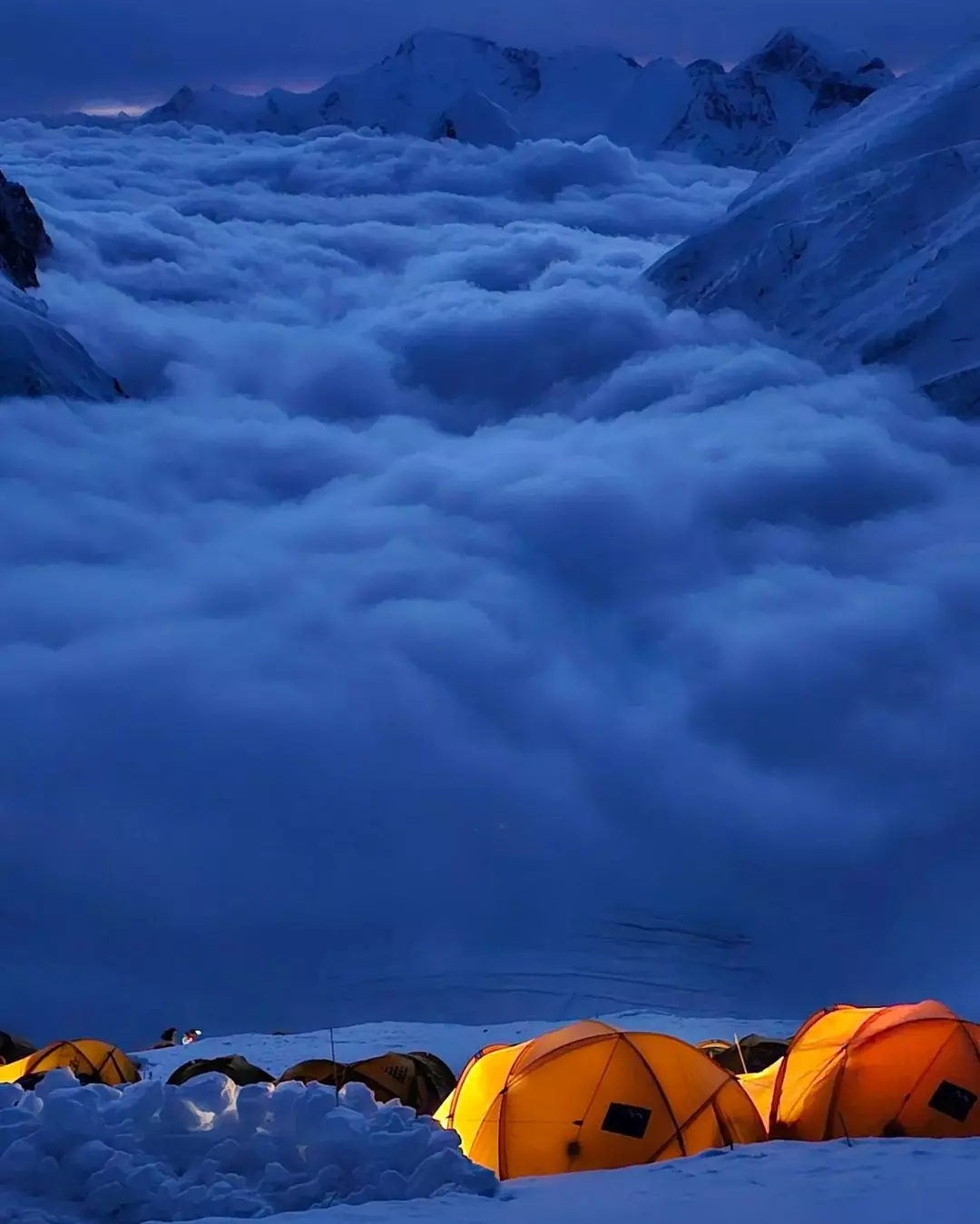 На схилі Евересту. Фото Валентин Сипавін