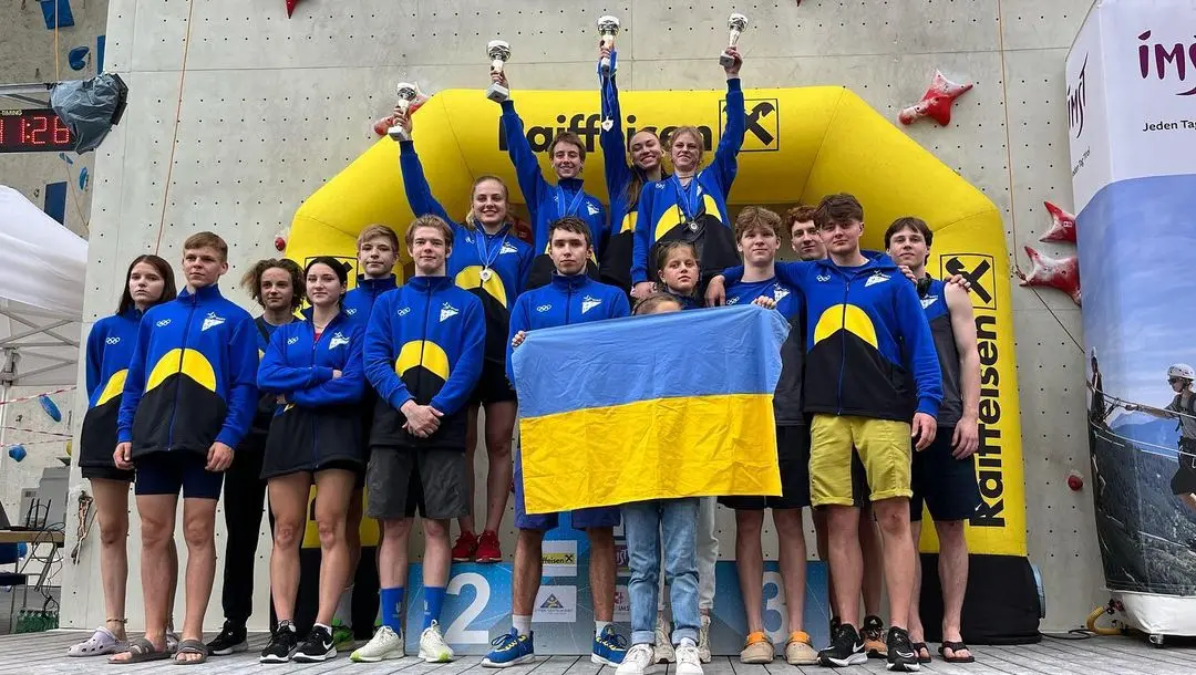 Збірна України зі скелелазіня  у австрійському місті Імст, де проходить VІІ етап молодіжного Кубка Європи зі скелелазіння. Фото Ukraine Speed Climbing