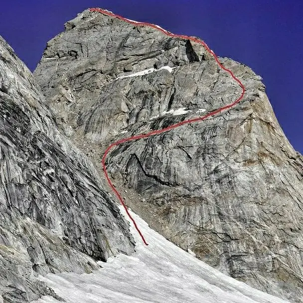 Італійський маршрут на вершину пік Енцо (Enzo Peak) по південно-східному хребту. Фото Alessandro Baù