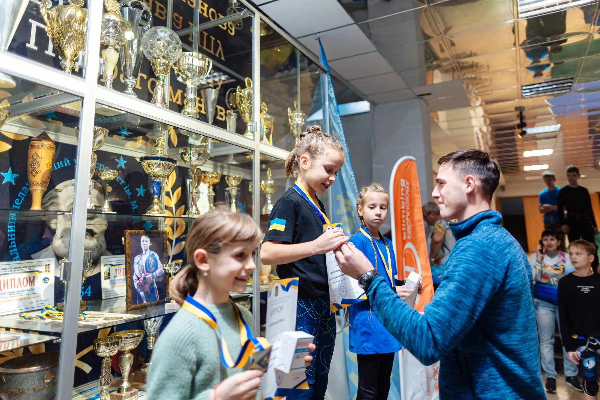 Чемпіонат України зі скелелазіння 2023 серед учнів. Фото Федерація альпінізму і скелелазіння України 